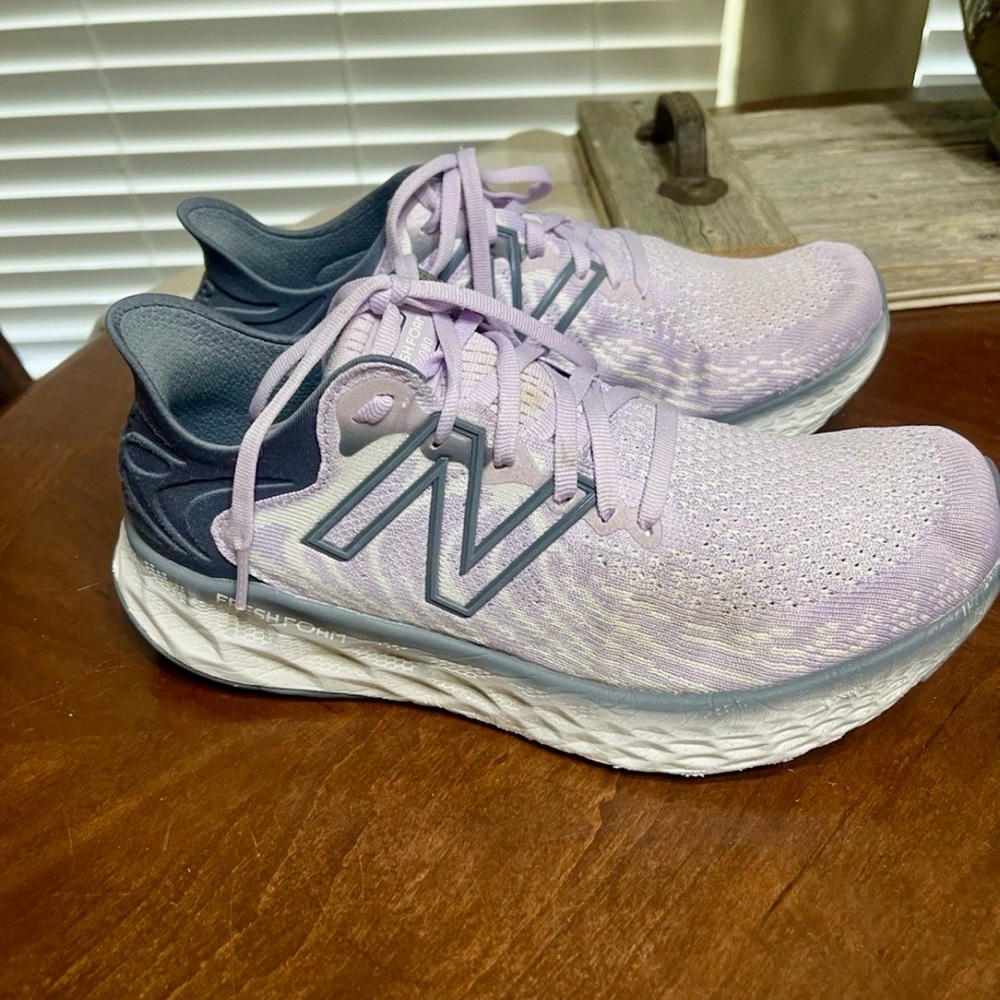 New Balance Running Shoe Astral - Picture 4 of 11